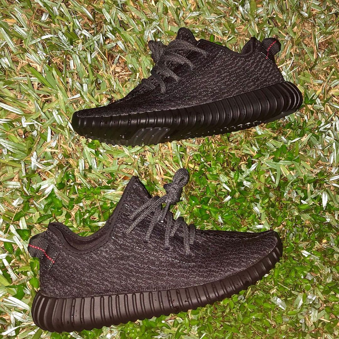 【国内 6/1 リストック】アディダス オリジナルス イージー 350 ブースト “パイレートブラック” (adidas Originals YEEZY 350 BOOST “Pirate Black”)  [BB5350]