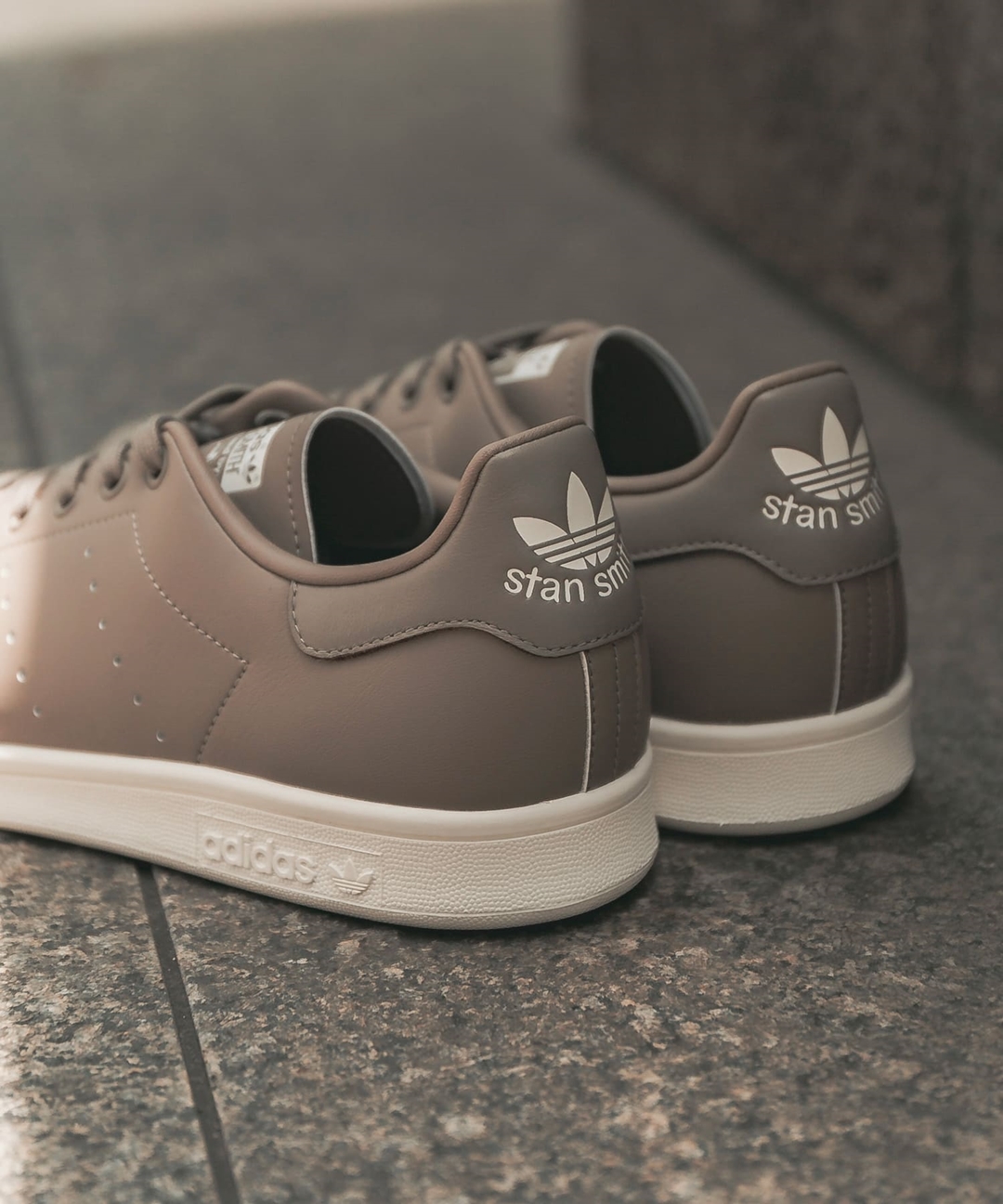 URBAN RESEARCH × adidas Originals STAN SMITH “BROWN” (アーバンリサーチ アディダス オリジナルス スタンスミス “ブラウン”) [HP5511]