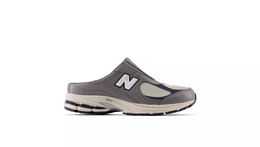 【国内 9/17 発売】New Balance M2002 RMJ SLIDE “Grey Leather” (ニューバランス スライド)