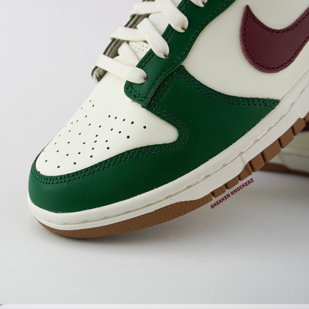 海外 10/1 発売予定！ナイキ ダンク ロー “ゴージグリーン/ホワイト/チームレッド” (NIKE DUNK LOW “Gorge Green/White/Team Red”) [FB7160-161]