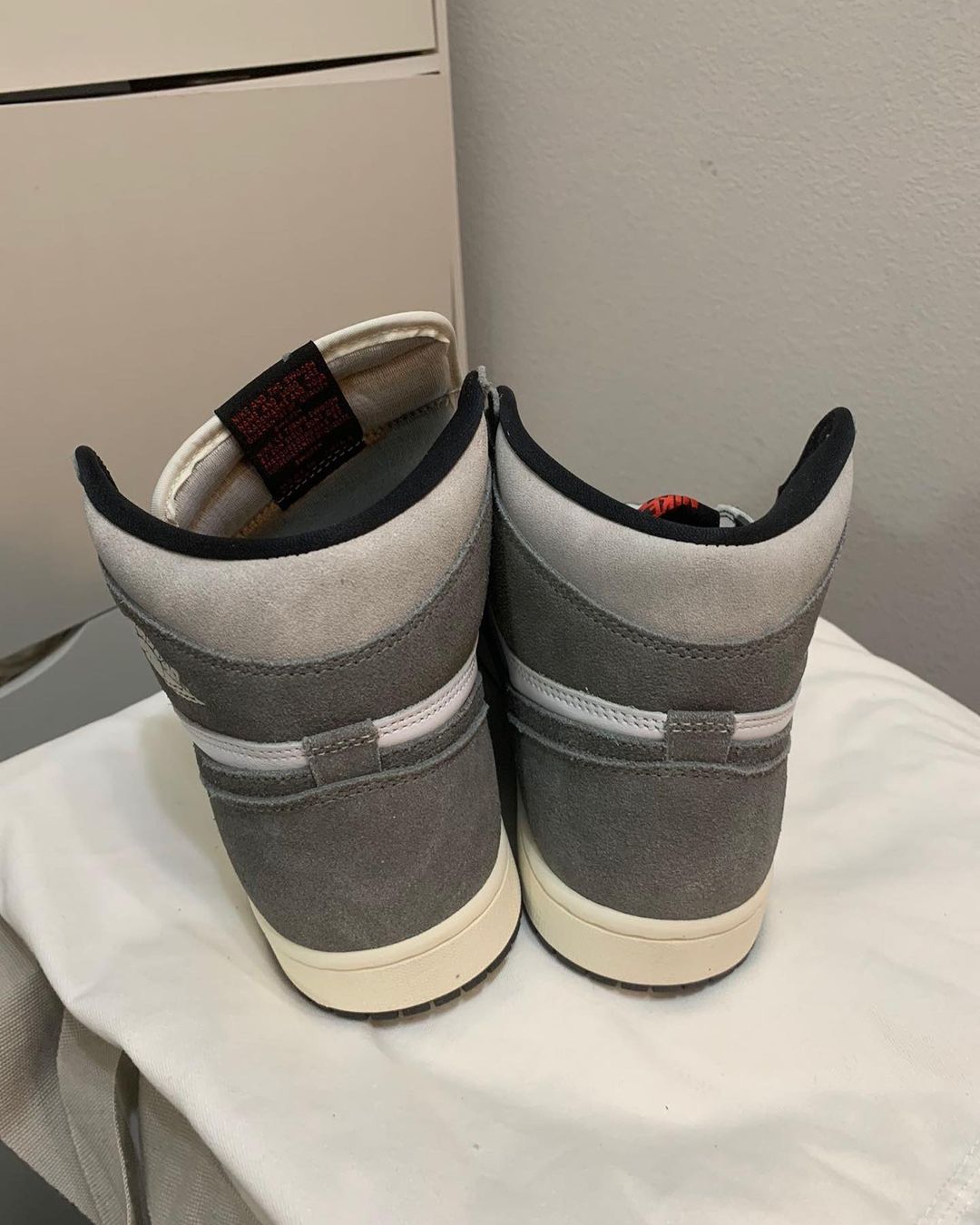 【国内 6/10 発売予定】ナイキ エア ジョーダン 1 レトロ ハイ OG “デニム/ウォッシュドブラック” (NIKE AIR JORDAN 1 RETRO HIGH OG “Denim/Washed Black”) [DZ5485-051]