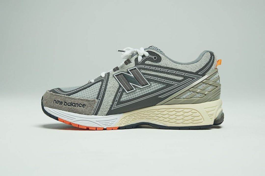 【国内 10/8、11/3 発売】New Balance × N.Hoolywood × INVINCIBLE M1906 RNI/M2002 RXH (ニューバランス エヌハリウッド インヴィンシブル)