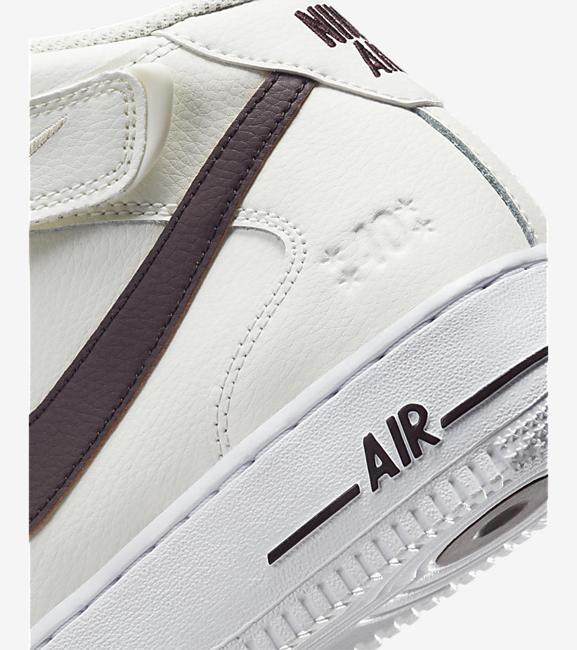 【国内 10/13 発売】ナイキ フォース 1 ミッド “40周年モデル/セイル/ブラウン” (NIKE AIR FORCE 1 MID “40th/Sail/Brown Basalt”) [DR9513-100]