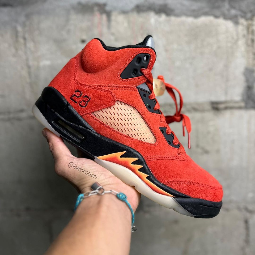 【国内 1/14 発売】ナイキ ウィメンズ エア ジョーダン 5 レトロ “マーズフォーハー” (NIKE WMNS AIR JORDAN 5 RETRO “Mars For Her”) [DD9336-800]