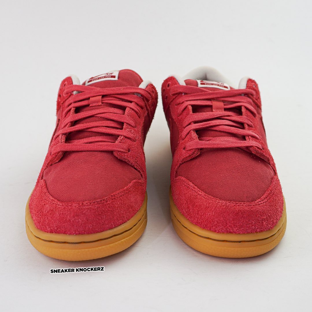 【国内 1/19 発売】ナイキ SB ダンク ロー プロ “アドビレッド/ガム” (NIKE SB DUNK LOW PRO “Adobe Red/Gum”) [DV5429-600]