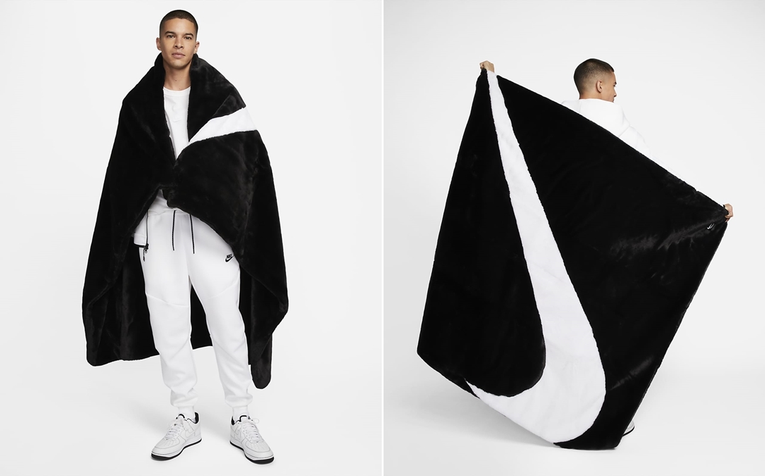 【発売】”ブラック/ホワイト”カラーのNIKE WMNS NSW FAUX FUR BLANKET KRMG (ナイキ ウィメンズ “フェイクファー ブランケット”) [DO3793-010]