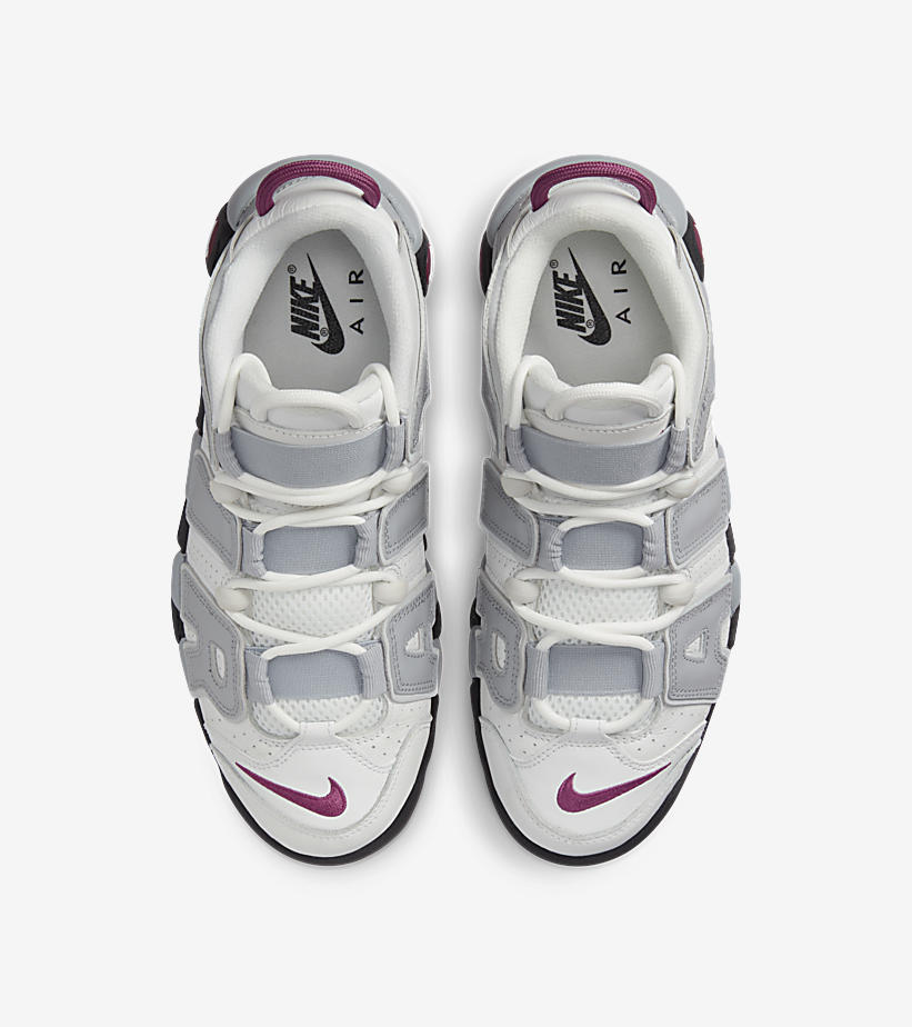 【国内 1/10 発売】ナイキ エア モア アップテンポ “ホワイト/グレー/ボルドー” (NIKE AIR MORE UPTEMPO “White/Grey/Bordeaux”) [DV1137-100]