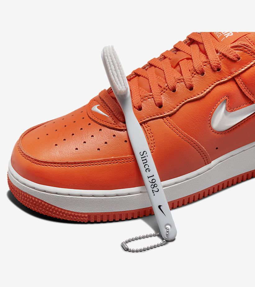 【国内 3/4 発売予定】ナイキ エア フォース 1 ロー レトロ “オレンジ” (NIKE AIR FORCE 1 LOW RETRO “Orange”) [FJ1044-800]