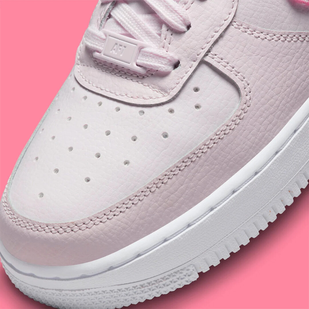 【国内 2/7、2/9 発売】ナイキ エア フォース 1 07 ロー “ピンクペイズリー” (NIKE AIR FORCE 1 07 LOW “Pink Paisley”) [FD1448-664]