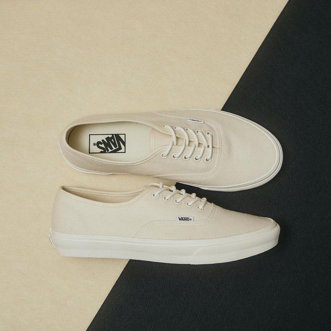 【国内 10/14 発売】アッパーに柔らかなフェルト素材を使ったVANS “AUTHENTIC FELT” White/Black (バンズ オーセンティック フェルト ホワイト/ブラック)