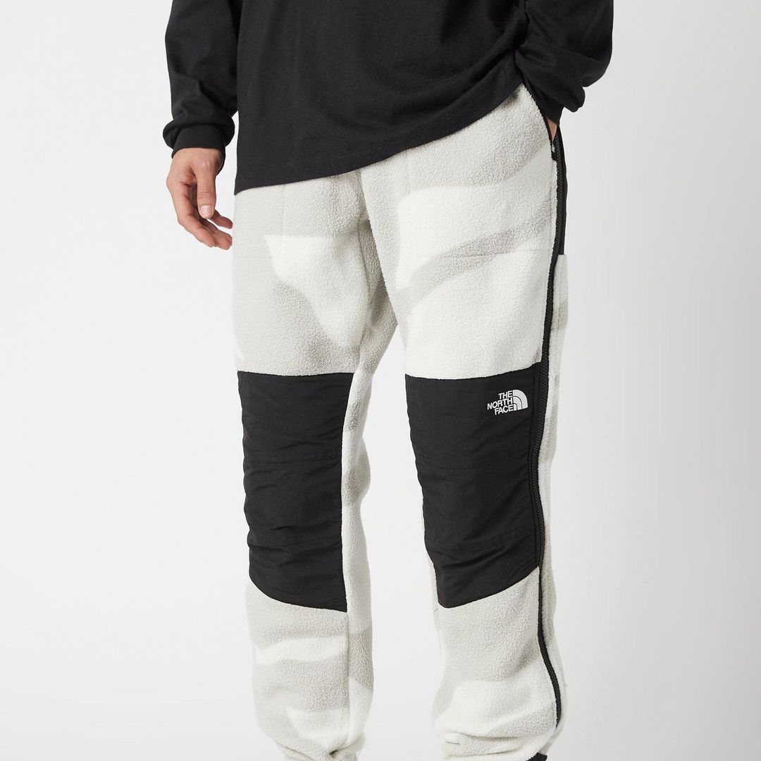 海外 10/25から順次展開！KAWS × THE NORTH FACE 2022 F/W (カウズ ザ 