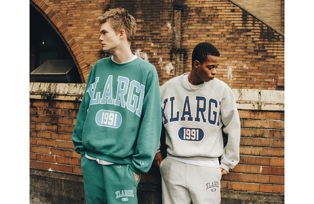 XLARGE × Champion コラボレーション最新作のREVERSE WEAVE クルーネックスウェット/スウェットパンツが10/22 発売 ​(エクストララージ チャンピオン)