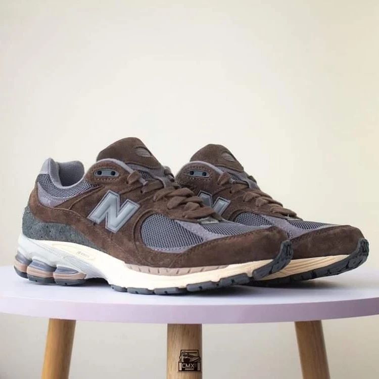 海外発売予定！New Balance M2002 RLY “Brown” (ニューバランス)