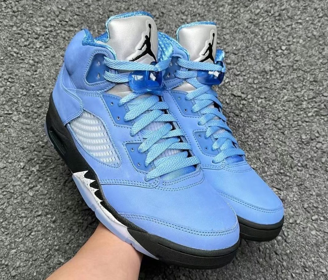 NIKE AIR JORDAN 5 RETRO UNC ナイキ ジョーダン