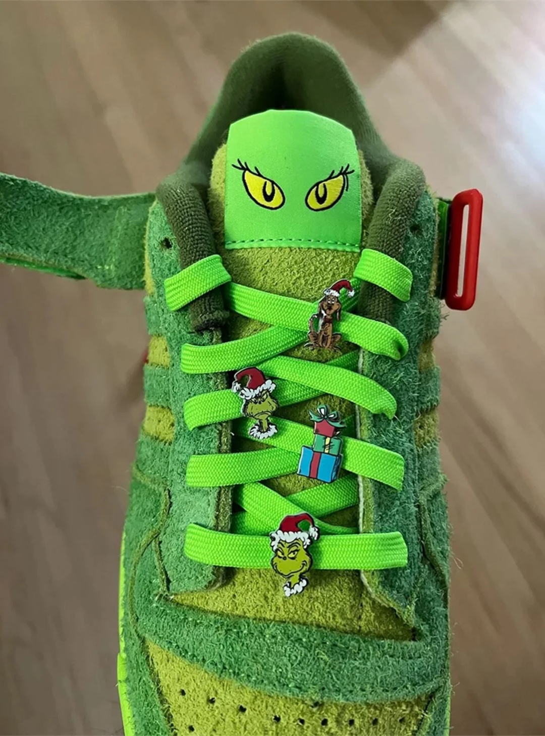 【国内 12/1 発売】The Grinch x adidas Originals FORUM LOW (グリンチ アディダス オリジナルス フォーラム ロー) [HP6772]