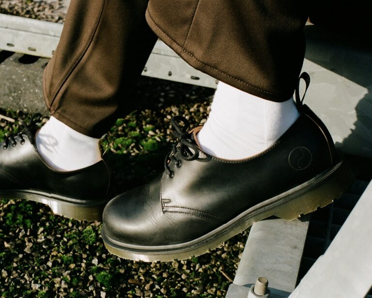 Dr.Martens × OUR LEGACY WORK SHOP コラボが11/17 発売 (アワー