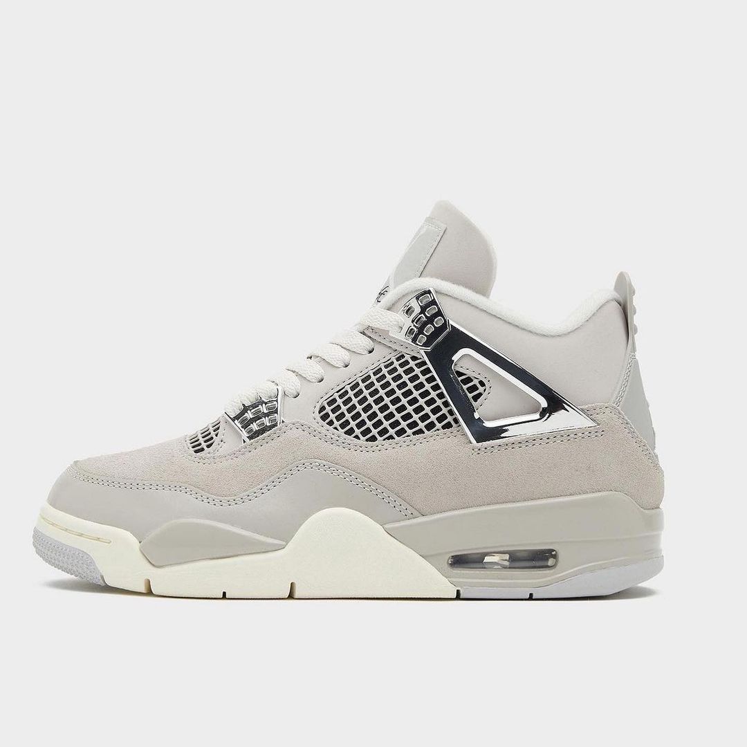 【国内 8/26 発売予定】ナイキ エア ジョーダン 4 レトロ “フローズンモーメンツ” (NIKE AIR JORDAN 4 RETRO “Frozen Moments”) [AQ9129-001]