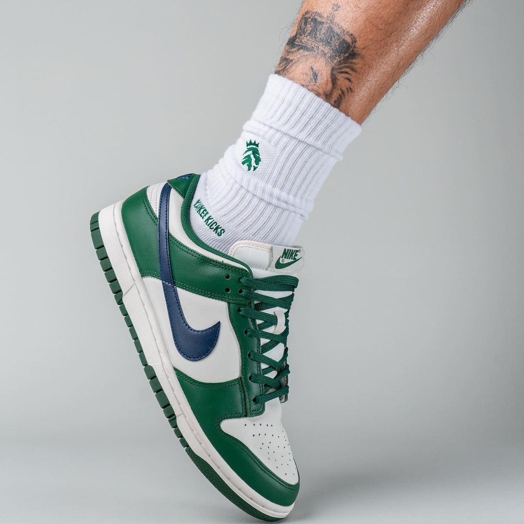 【国内 4/20 発売】ナイキ ウィメンズ ダンク ロー レトロ “ゴージグリーン/ミッドナイトネイビー” (NIKE WMNS DUNK LOW RETRO “Gorge Green/Midnight Navy”) [DD1503-300]