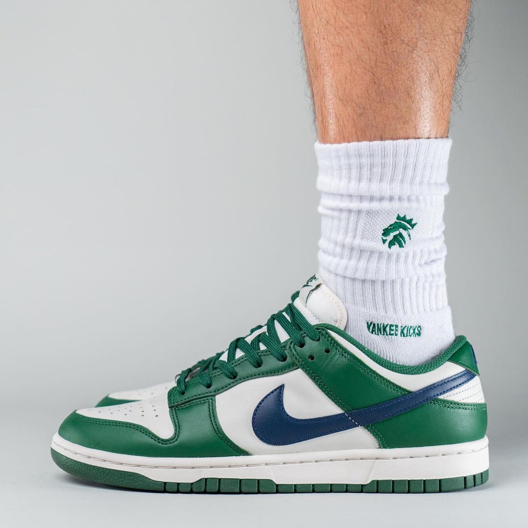 【国内 4/20 発売】ナイキ ウィメンズ ダンク ロー レトロ “ゴージグリーン/ミッドナイトネイビー” (NIKE WMNS DUNK LOW RETRO “Gorge Green/Midnight Navy”) [DD1503-300]