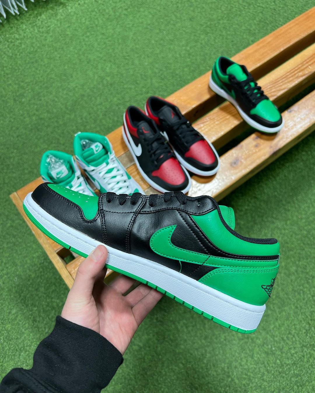 【国内 4/15 発売】ナイキ エア ジョーダン 1 ロー “パイングリーン/ブラック” (NIKE AIR JORDAN 1 LOW “Pine Green/Black”) [553558-065]