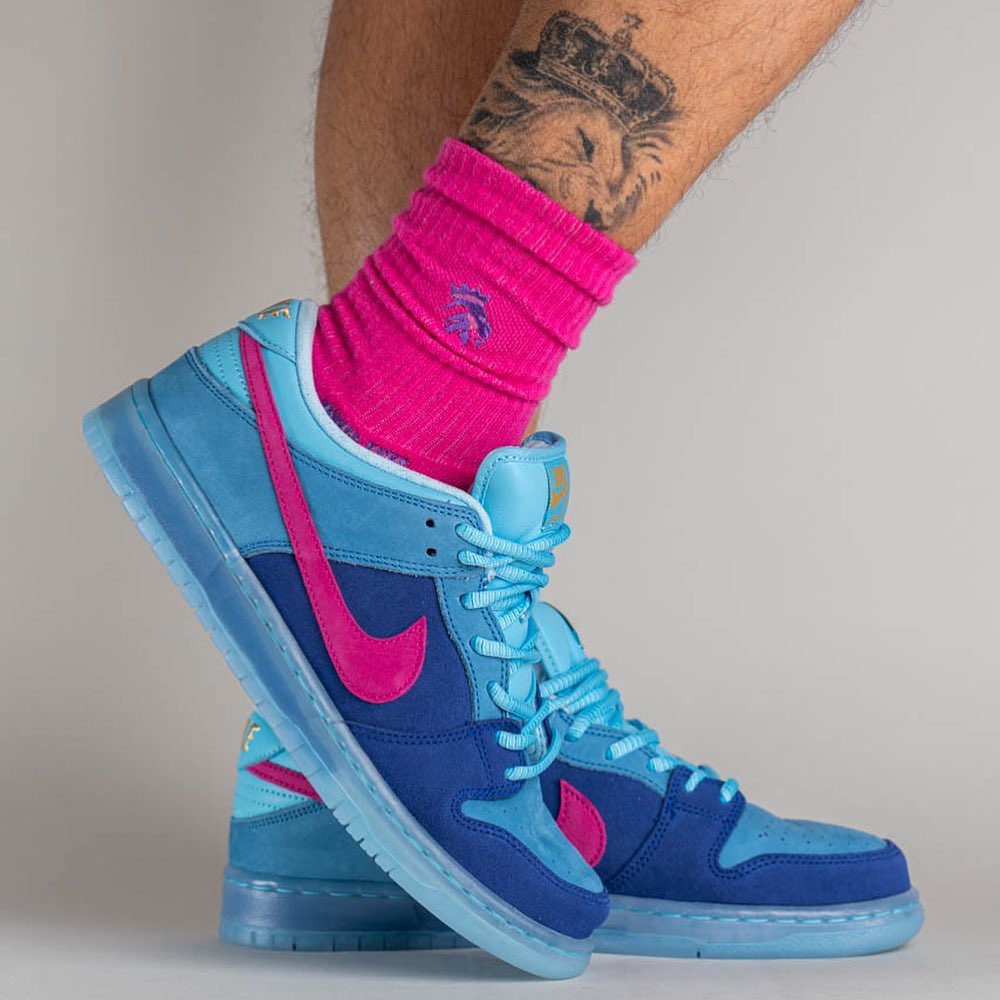 新品未使用　Run The Jewels × Nike SB Dunk Low