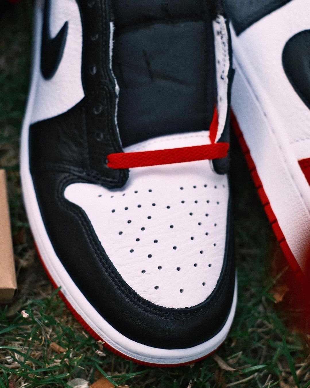 【国内 7/28 発売予定】ナイキ エア ジョーダン 1 ロー OG “ブラックトゥ” (NIKE AIR JORDAN 1 LOW OG “Black Toe/White/Black/Red”) [CZ0790-106]