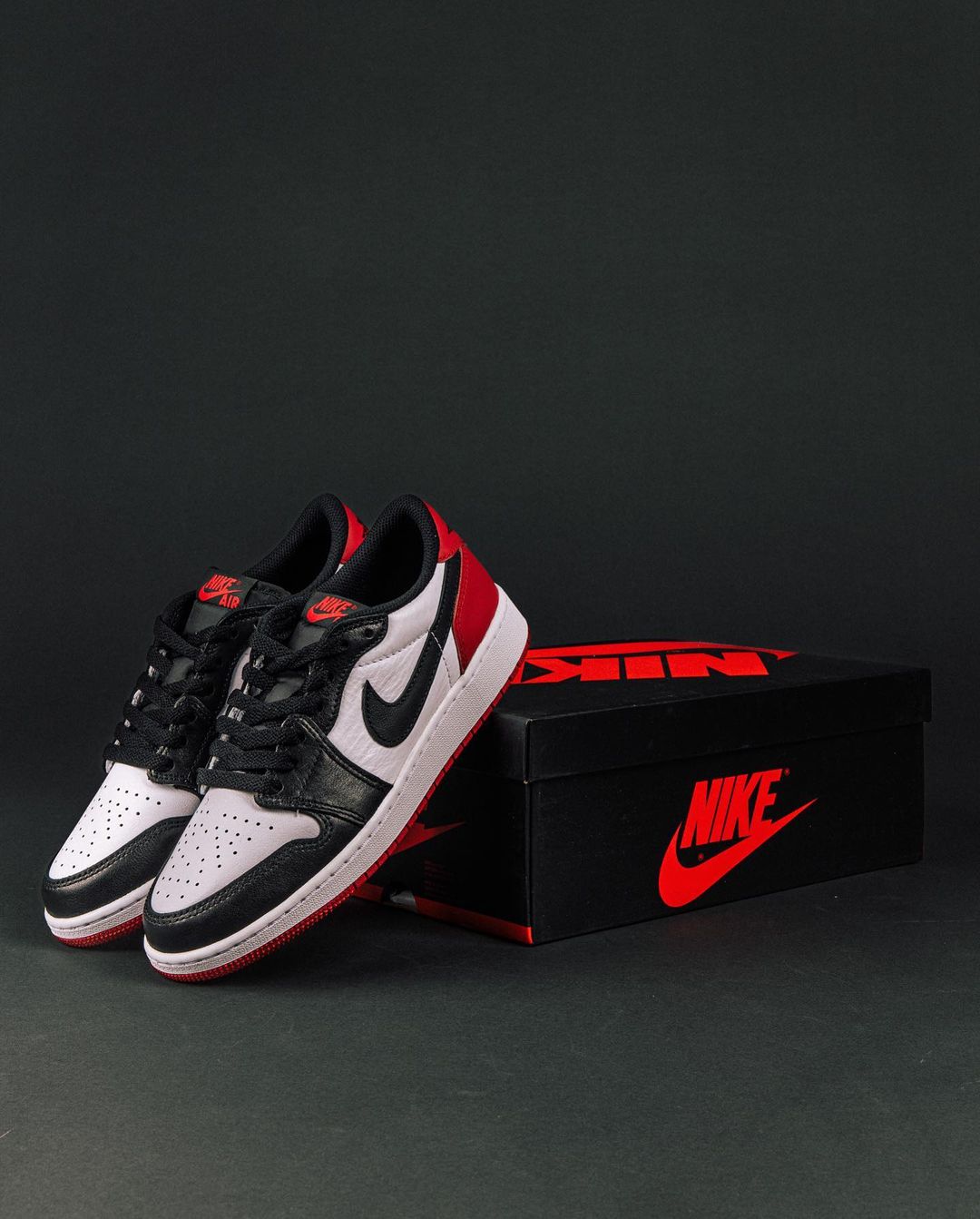 【国内 7/28 発売予定】ナイキ エア ジョーダン 1 ロー OG “ブラックトゥ” (NIKE AIR JORDAN 1 LOW OG “Black Toe/White/Black/Red”) [CZ0790-106]