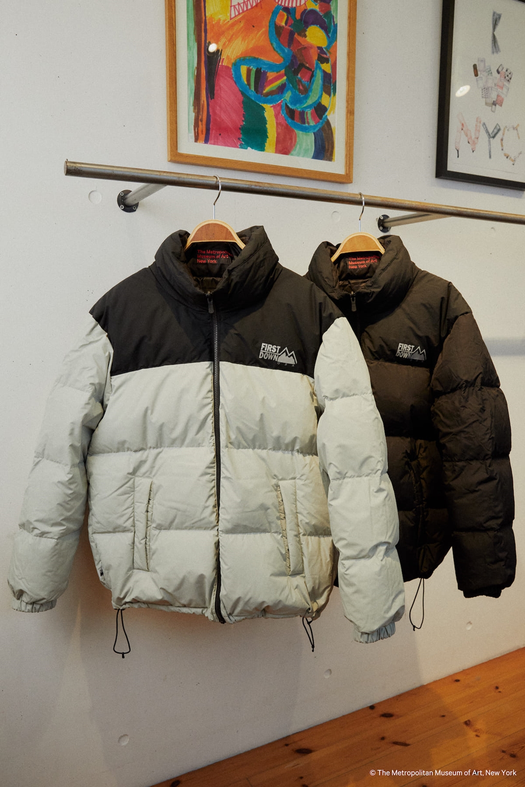 【国内 11/5 発売】メトロポリタン美術館 コラボ第2弾！THE MET × Kinetics × FIRST DOWN BUBBLE DOWN JACKET (ザ メット キネティクス ファーストダウン バブルダウンジャケット)