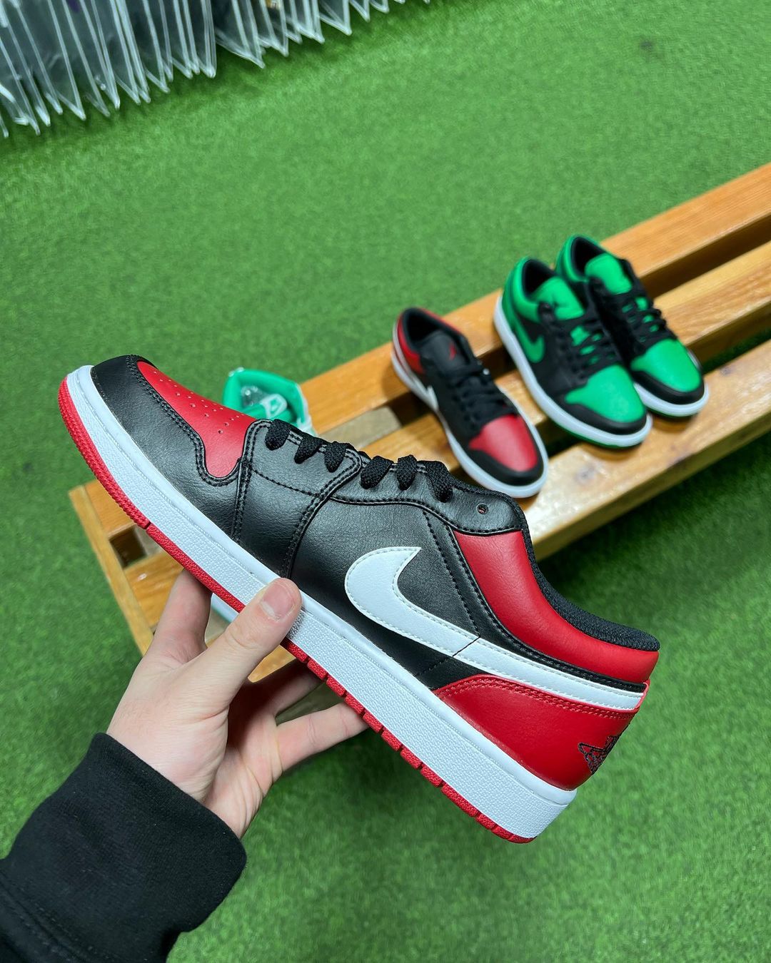 【国内 3/19 発売】ナイキ エア ジョーダン 1 ロー “ブレッドトゥ” (NIKE AIR JORDAN 1 LOW “Bred Toe/Black/Red/White”) [553558-066]