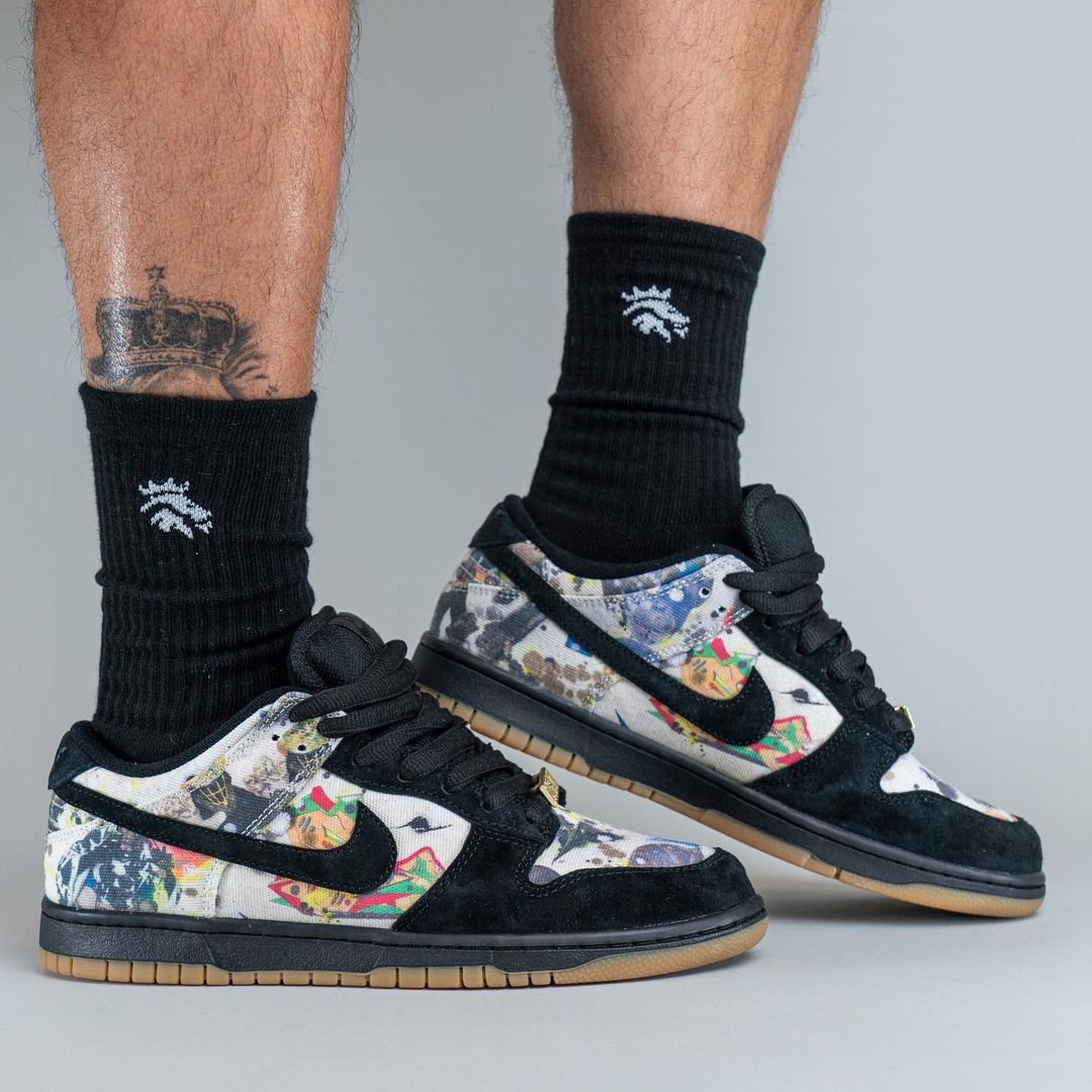 【国内 9/2 発売予定】シュプリーム × ナイキ SB ダンク ロー/ハイ “ラメルジー” (SUPREME NIKE SB DUNK LOW/HIGH 2023 “Rammellzee”) [FD8778-001/FD8779-100]