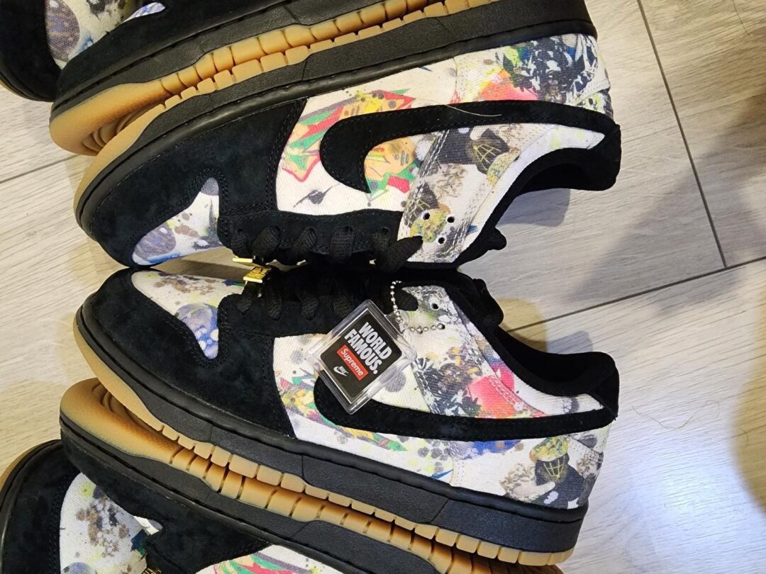 【国内 9/2 発売予定】シュプリーム × ナイキ SB ダンク ロー/ハイ “ラメルジー” (SUPREME NIKE SB DUNK LOW/HIGH 2023 “Rammellzee”) [FD8778-001/FD8779-100]