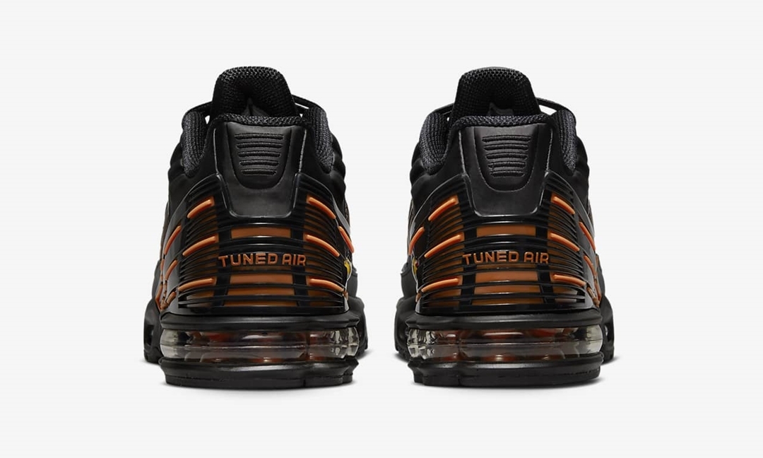 海外発売！ナイキ エア マックス プラス “ブラック/セフティオレンジ” (NIKE AIR MAX PLUS “Black/Safety Orange”) [FB3352-001]