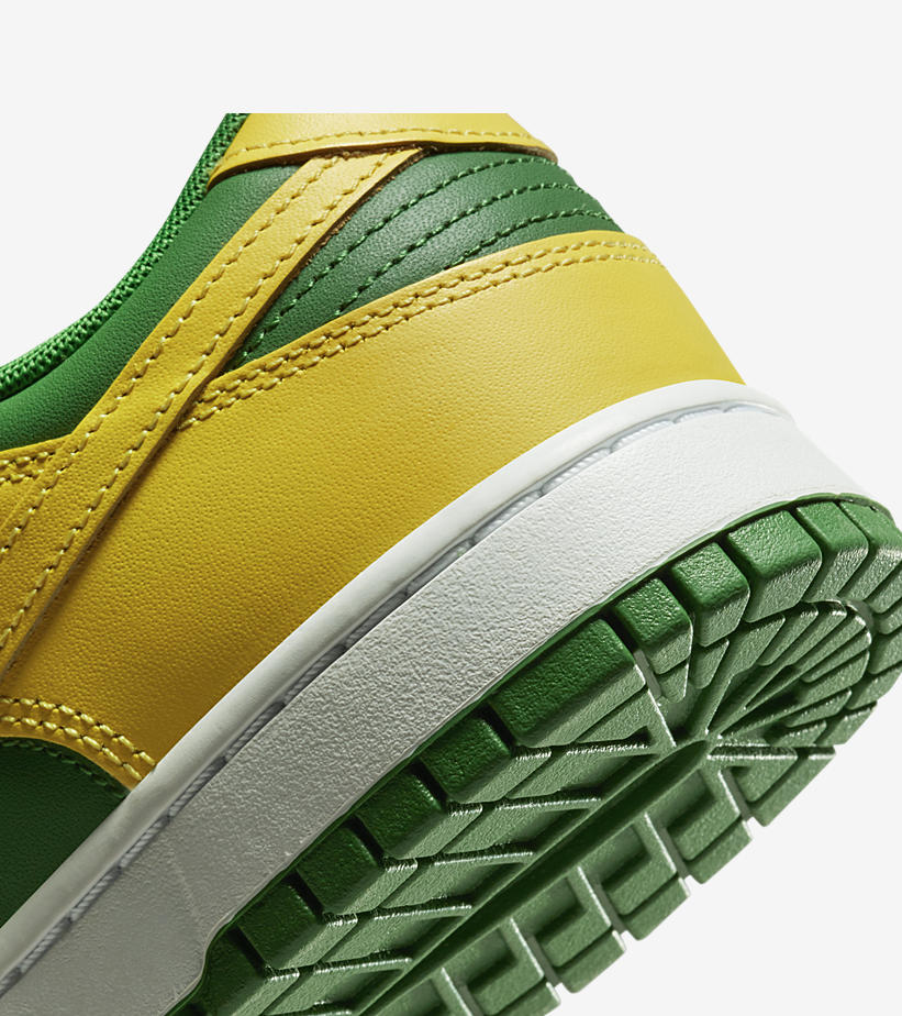 【国内 2/7 発売】ナイキ ダンク ロー レトロ “リバースブラジル (NIKE DUNK LOW RETRO “Reverse Brazil/Apple Green and Yellow Strike”) [DV0833-300]