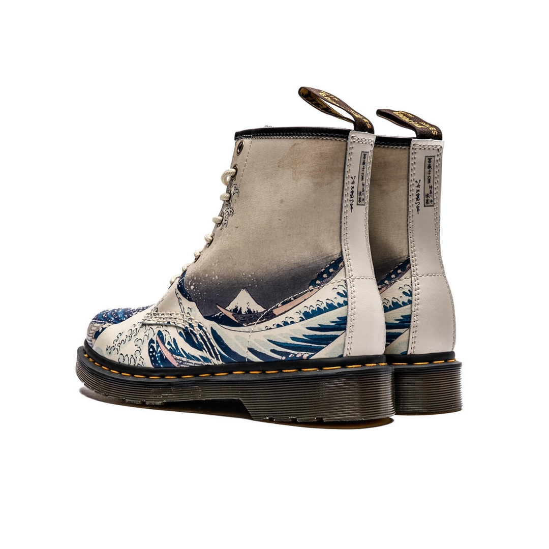 海外 11/25 発売！葛飾北斎のアートを落とし込んだ Dr. Martens 1460 THE MET (ドクターマーチン メトロポリタン美術館 Katsushika Hokusai)