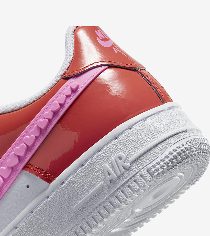 【国内 2/1 発売】ナイキ GS エア フォース 1 07 ロー “バレンタイン” (NIKE GS AIR FORCE 1 07 LOW “2023 Valentine”) [FD1031-600]