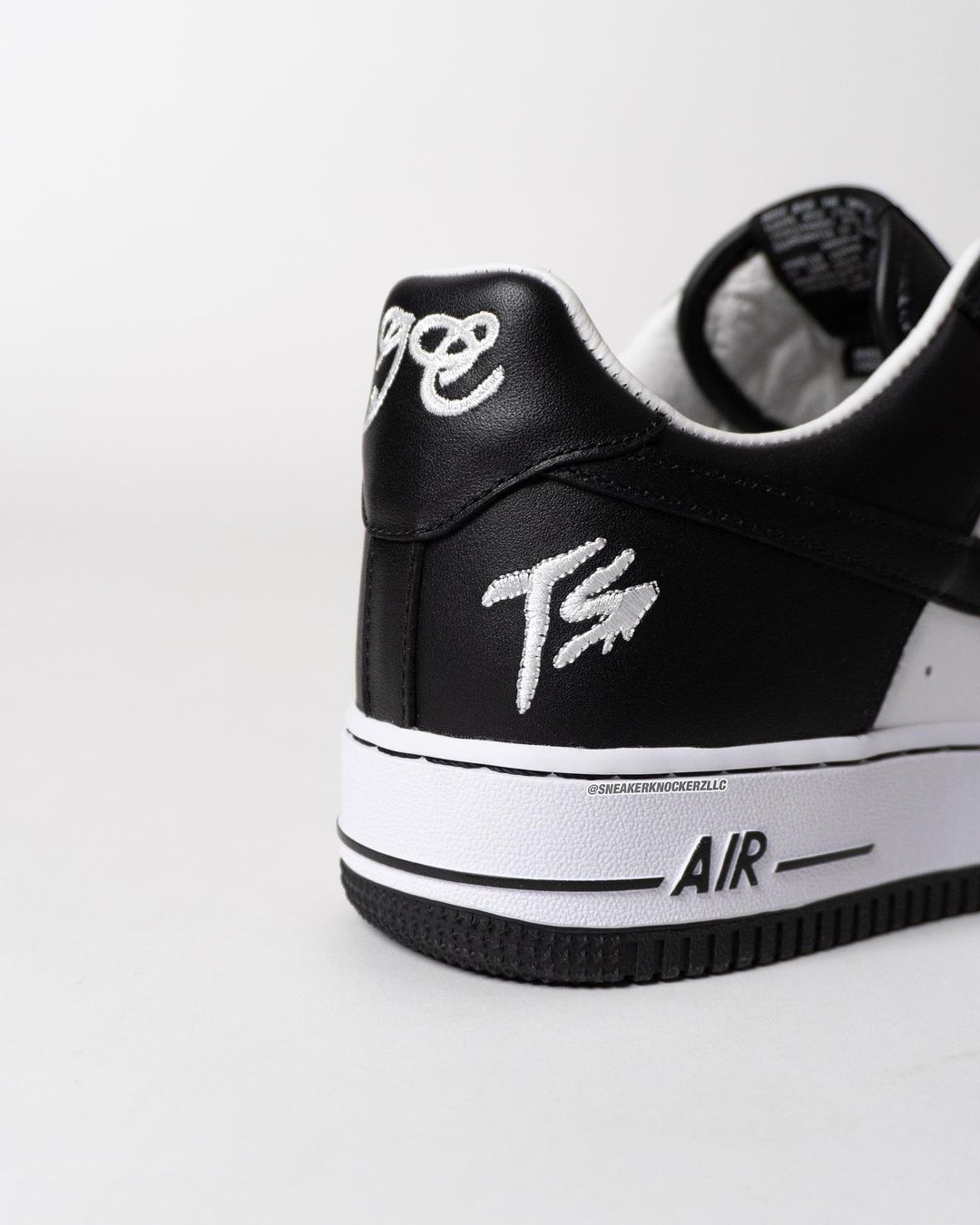 【国内 9/15 発売予定】Fat Joe × NIKE AIR FORCE 1 LOW EMB “Terror Squad” (ファット・ジョー ナイキ エア フォース 1 ロー “テラー・スクワッド”) [FJ5756-100/FJ5755-100]