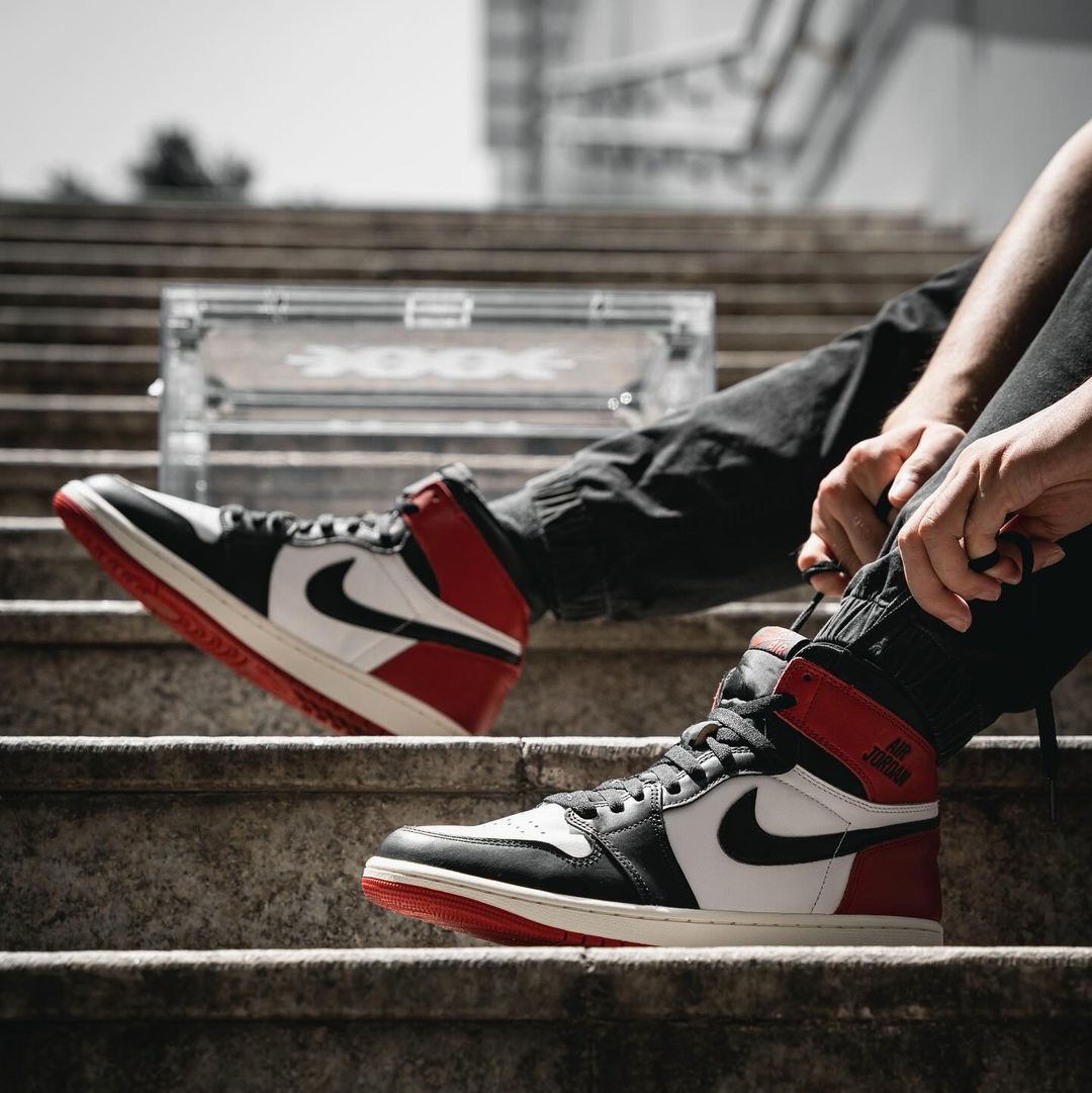 【国内 2025年 2/15 発売】ナイキ エア ジョーダン 1 ハイ OG “リイマジンド/ブラックトゥ” (NIKE AIR JORDAN 1 HIGH OG “Reimagined/Black Toe”) [DZ5485-106]