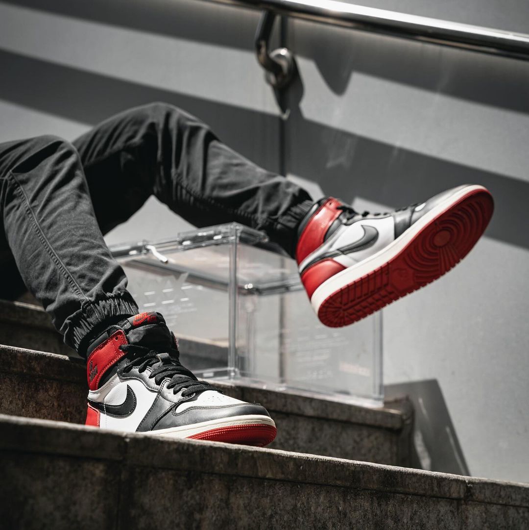 【2024年 10/18 発売予定】ナイキ エア ジョーダン 1 ハイ OG “リイマジンド/ブラックトゥ” (NIKE AIR JORDAN 1 HIGH OG “Reimagined/Black Toe”) [DZ5485-106]