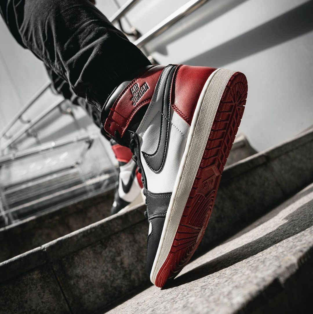 【国内 2025年 2/15 発売】ナイキ エア ジョーダン 1 ハイ OG “リイマジンド/ブラックトゥ” (NIKE AIR JORDAN 1 HIGH OG “Reimagined/Black Toe”) [DZ5485-106]