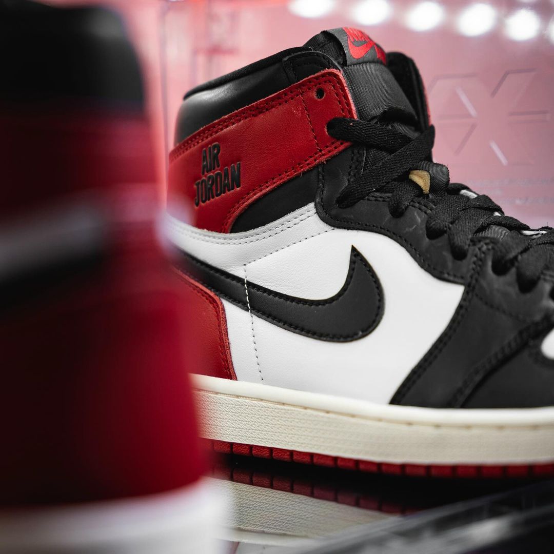 【国内 2025年 2/15 発売】ナイキ エア ジョーダン 1 ハイ OG “リイマジンド/ブラックトゥ” (NIKE AIR JORDAN 1 HIGH OG “Reimagined/Black Toe”) [DZ5485-106]