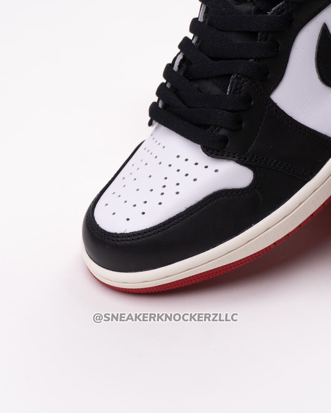 【国内 2025年 2/15 発売】ナイキ エア ジョーダン 1 ハイ OG “リイマジンド/ブラックトゥ” (NIKE AIR JORDAN 1 HIGH OG “Reimagined/Black Toe”) [DZ5485-106]