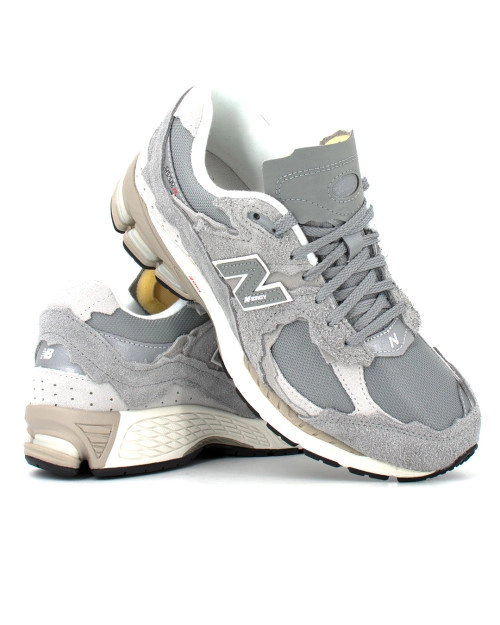 最終値下げNew Balance M2002 RDM