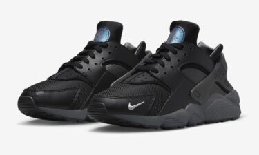 海外発売！ナイキ エア ハラチ “ブラック/メタリックシルバー” (NIKE AIR HUARACHE “Black/Metallic Silver”) [FD0656-001]