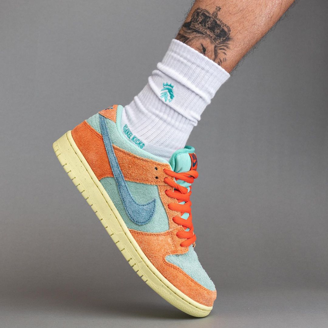 【国内 9/4 発売予定】ナイキ SB ダンク ロー プロ “オレンジ/エメラルドライズ” (NIKE SB DUNK LOW PRO “Orange and Emerald Rise”) [DV5429-800]