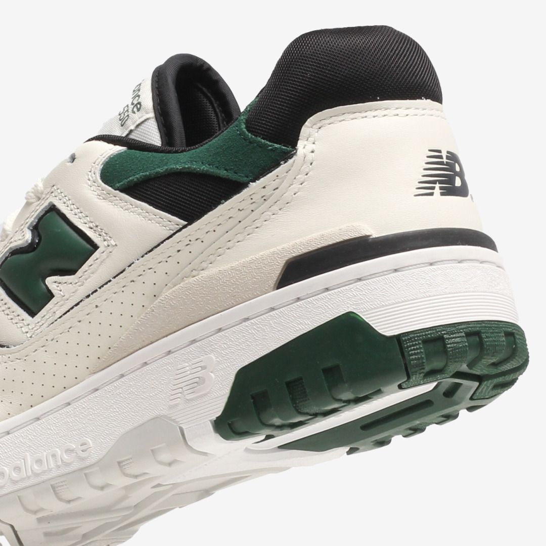 【国内 3/3 発売】New Balance BB550 VTC “Sea Salt/Pine Green” (ニューバランス)