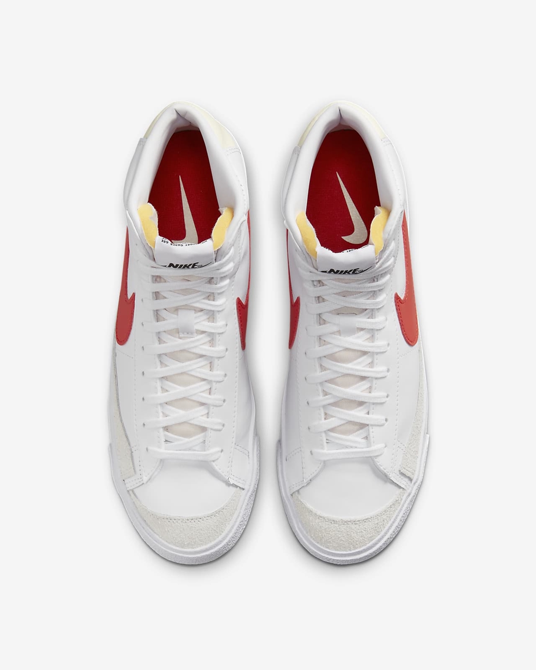 海外発売！ナイキ ブレーザー ミッド 77 ビンテージ “ホワイト/ピカンテレッド” (NIKE BLAZER MID 77 VINTAGE “White/Picante Red”) [BQ6806-122]