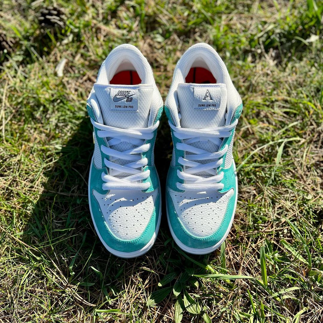 【国内 11/25、11/27 発売】April Skateboards x NIKE SB DUNK LOW “Turbo Green/Metallic Silver” (エイプリル スケートボード ナイキ SB ダンク ロー “ターボグリーン/メタリックシルバー”) [FQ8202-300/FQ8203-300/FD2562-400]