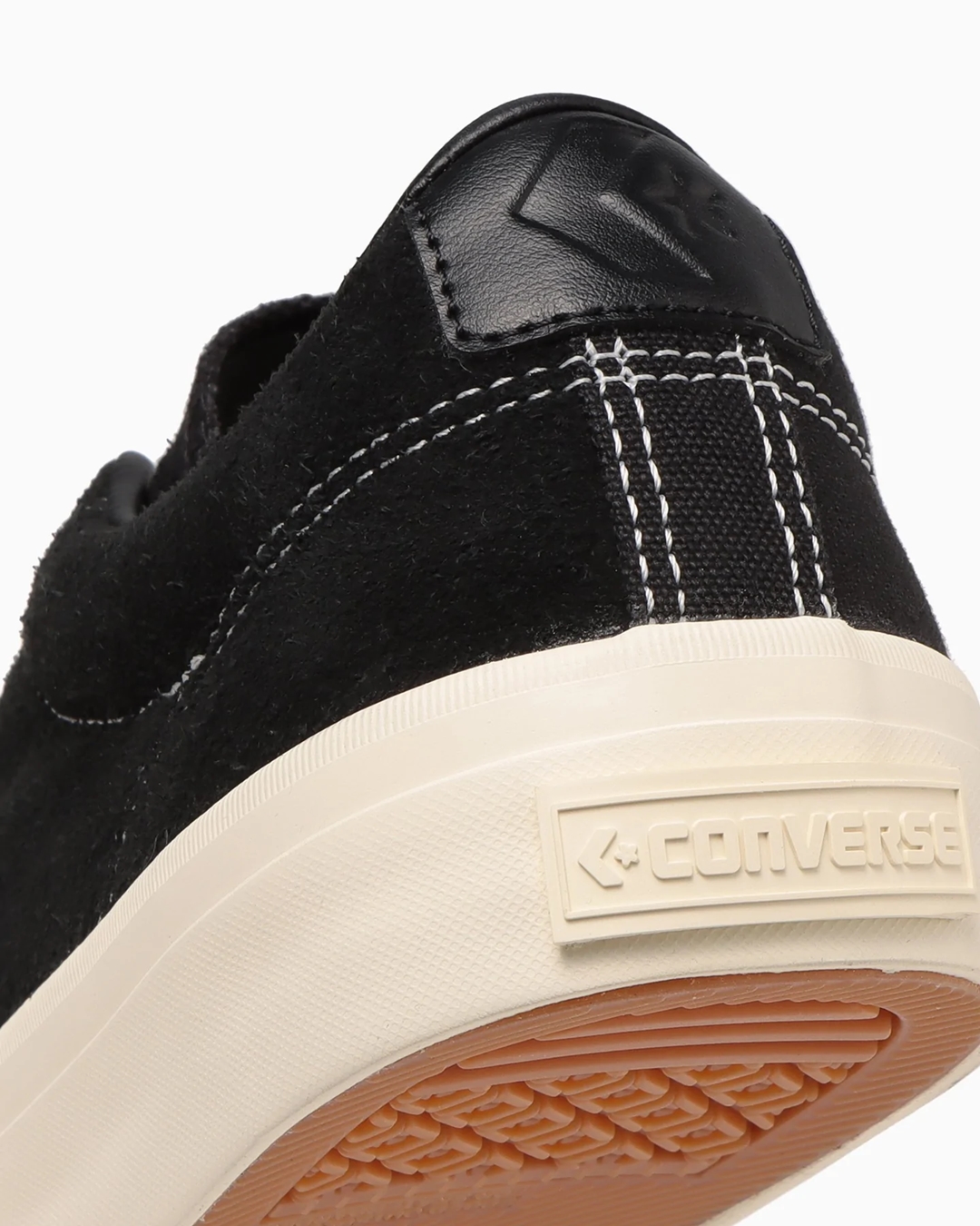 【国内 1/25 発売】接触の多い外腰に耐久性を向上させるスエードを組み合わせた CONVERSE BREAKSTAR II SK OX “Black/Gum” (コンバース ブレイクスター II SK OX “ブラック/ガム”)