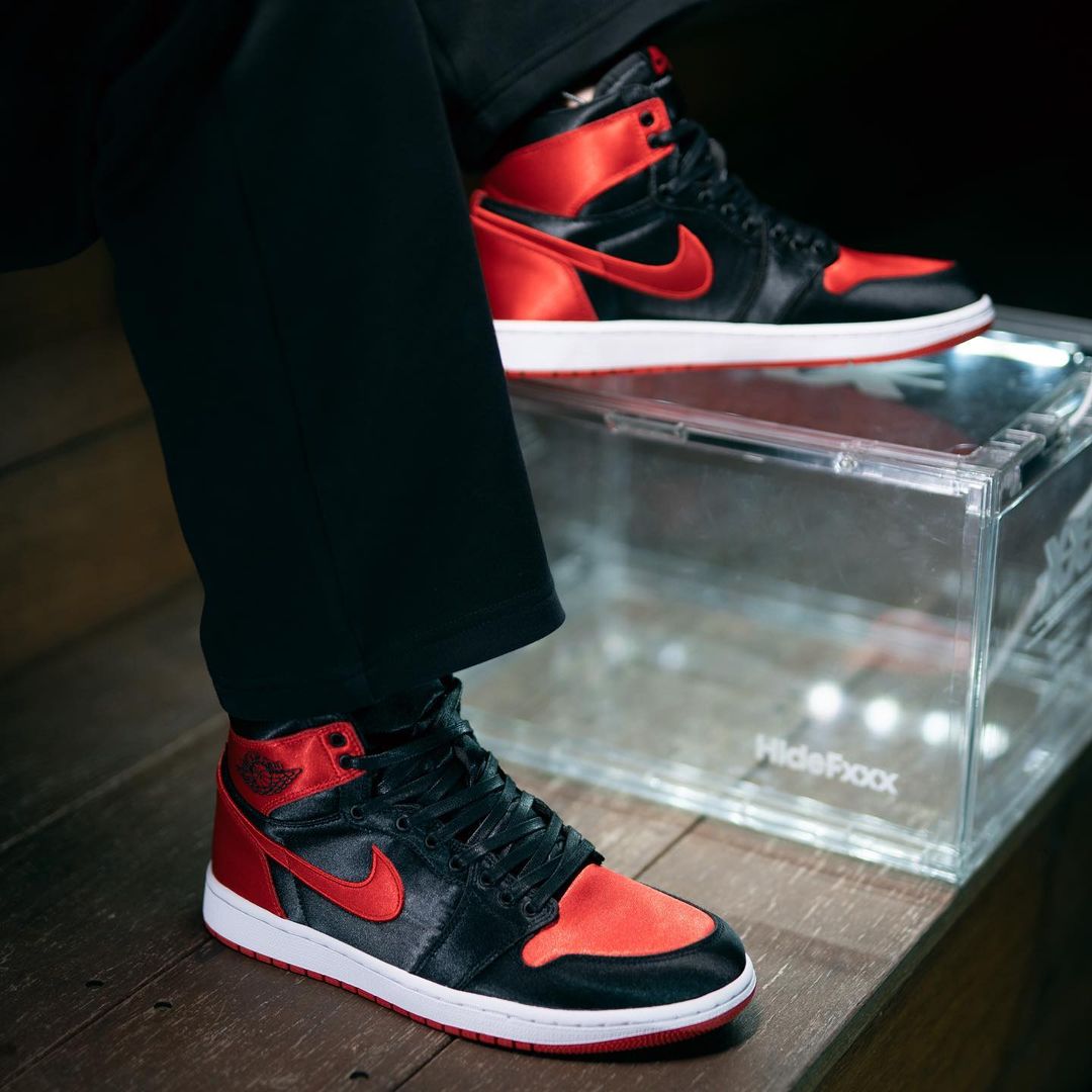 【国内 10/18 発売予定】ナイキ ウィメンズ エア ジョーダン 1 ハイ OG “サテン ブレッド” (NIKE WMNS AIR JORDAN 1 HIGH OG ”Satin Bred”) [FD4810-061]