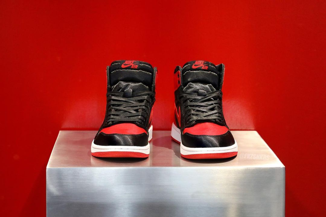 【国内 10/18 発売予定】ナイキ ウィメンズ エア ジョーダン 1 ハイ OG “サテン ブレッド” (NIKE WMNS AIR JORDAN 1 HIGH OG ”Satin Bred”) [FD4810-061]